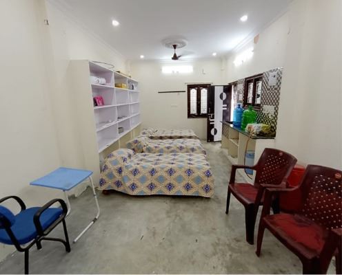 SMAR Guest Rooms — main room view
